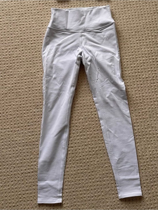 ALO Yoga Pants - Alo Yoga white High-Waist airbrush Leggings